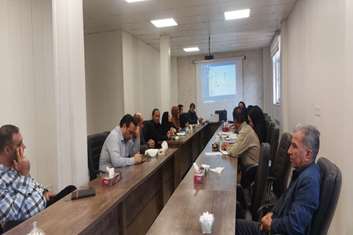پیگیری مصوبات پیشین و تقدیر از حضور و فعالیت پیامگزاران سلامت، کارشناسان شبکه بهداشت نسبت به ارائه آموزش دستورالعمل کمپین پیشگیری از غرق‌شدگی