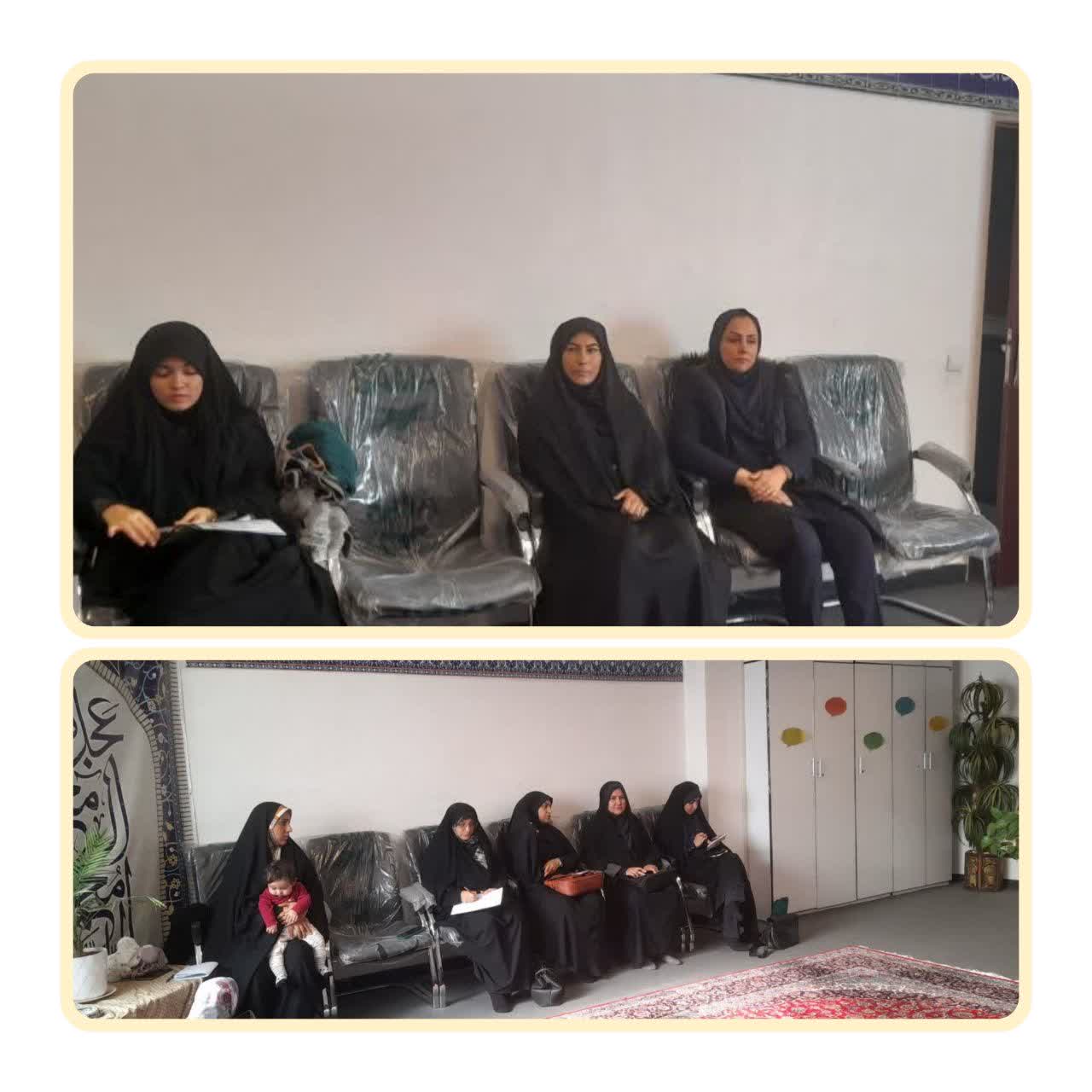  هم‌اندیشی و تبادل نظر در راستای ارتقای آگاهی عمومی و حمایت از سیاست‌های جوانی جمعیت 