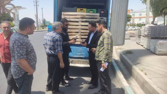 توقیف بیش از یک تن مربا توسط بازرسان بهداشت محیط شبکه بهداشت و درمان ملارد