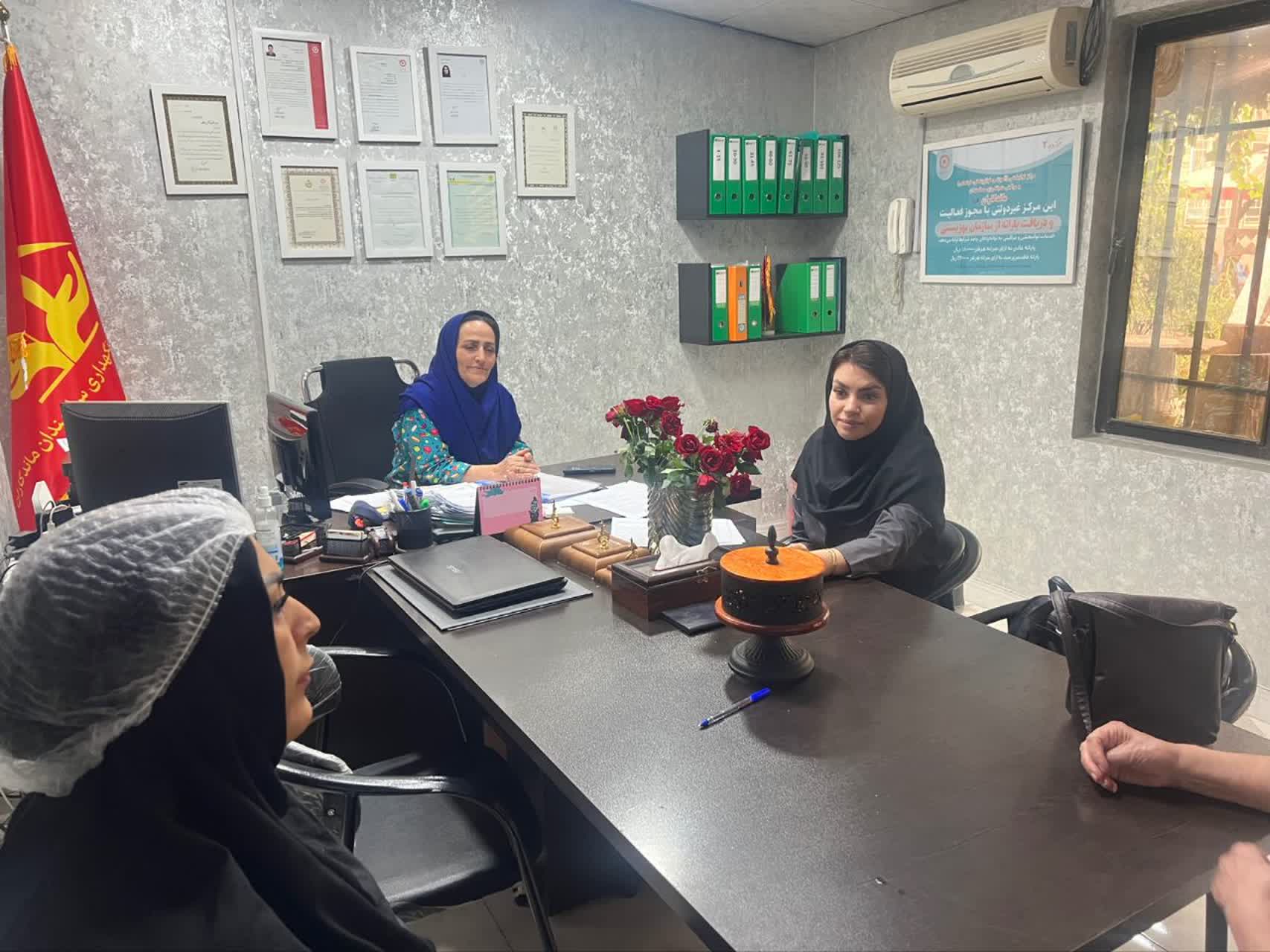 ضرورت تکمیل فرم غربالگری تغذیه در بدو ورود سالمند توسط مراقب سلامت یا پرستار و انجام ارزیابی تخصصی تغذیه