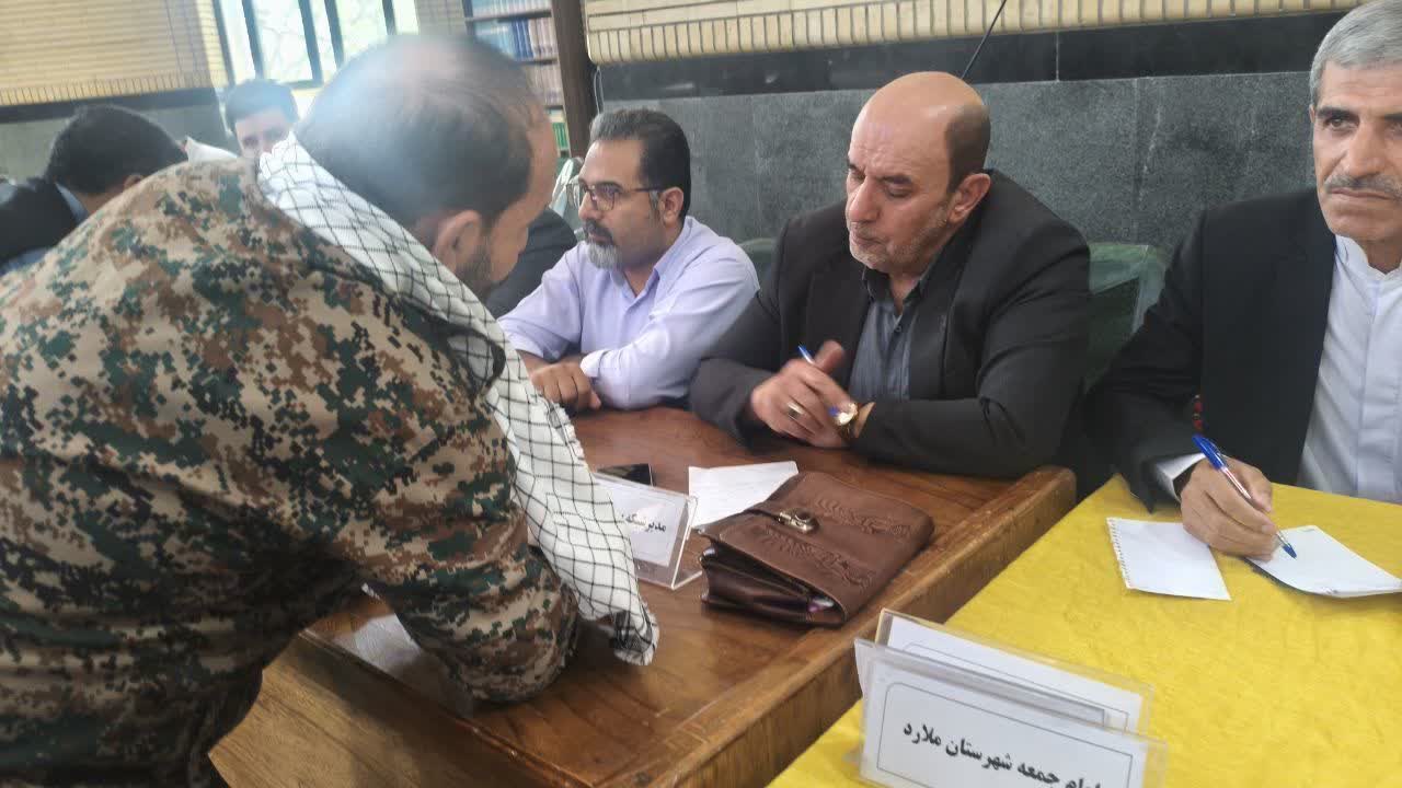  مدیران ارشد ادارات به پاسخگویی مشکلات مردم پرداختند